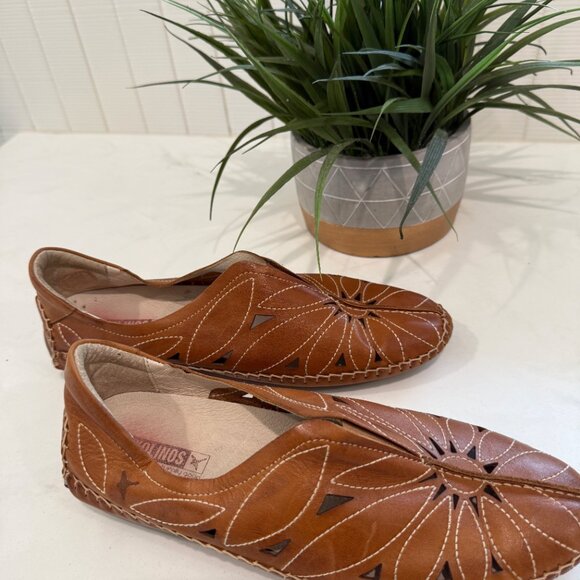 Pikolinos Jerez Loafers with floral embroidery and cut-out detail Size 39 - Picture 2 of 6
